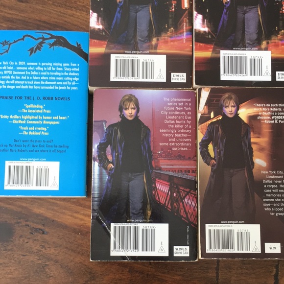 Nora Roberts as JD Robb Paperback Books Lot of 10 items - Picture 7 of 11